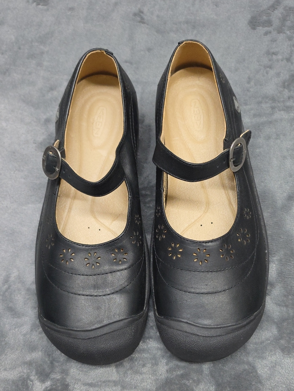 Keen Black Mary Jane Flats with Buckle and Perforated Floral Detail Sz 11
